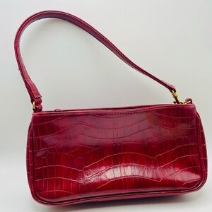 Elegant Red Patent Crocodile-Embossed Pattern Bag w/ Gold Tone Hardware. Zipper